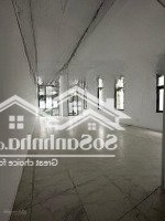 Cho Thuê Nhà 3.5 Tầng Thông Sàn Gần Vinhomes Long Biên
