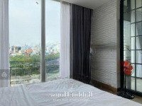 Khai Trương Siêu Phẩm Tách Bếp View Sông Đầy Đủ Nội Thất Ban Công Thoáng Mặt Tiền Hoàng Sa Quận 1