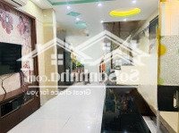 Nhà Thạch Cầu. Ô Tô Đậu Cổng. Lô Góc Diện Tích: 33 M . 4.75 Tỷ Dân Xây . Đẹp Long Lanh. Tiện Ích Bạt Ngàn
