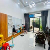 Bán nhà Mặt Tiền ngay CoopMart Ngã Tư Thủ Đức, 126 m2 ,4 lầu , Nhỉnhn12 tỷ