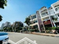 Cho Thuê Nhà Phố Kinh Doanh Nam Thiên 2 Phú Mỹ Hưng Mặt Tiền Hà Huy Tập