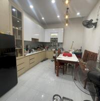 6 TỶ HƠN - NHÀ QUẬN 3, GẦN CV THỎ TRẮNG - HẺM AN NINH SẠCH SẼ - 45M2 2 LẦU 3PN CÓ NỘI THẤT