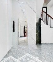 Bán Nhà 5 Tầng Thang Máy 40M2 Phố Hoàng Hoa Thám- Ba Đình