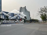 Bán Lô 90 M Đối Diện Công Viên Nguyễn Văn Cừ, Phù Khê Tp Từ Sơn Đường 6 Làn Xe Giá 8,5 Tỉ.