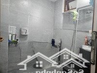 Bán Nhà Tập Thể Tân Mai, Hoàng Mai, Tầng 1,Hai Mặt Thoáng Oto Đõ Cổng ,Diện Tich 96M2, Giá Bán 4,3,Ty