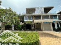 Biệt Thự Góc 2 Mặt Tiền Quận Bình Thạnh , Diện Tích : 18X20M , 2 Lầu , Sân Vườn , Giá Bán 31 Tỷ Tl