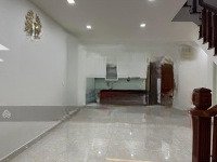 Cho Thuê Nhà Phố Lakeview City View Hồ, Mặt Tiền 25Mdiện Tích5X20M Full Nội Thất Giá Bán 35 Triệu Liên Hệ: 0902872670