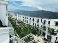 Bán Nhà Phố 1 Trệt 3 Lầu Đường Chục Chính Sim City .