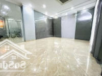 Cho Thuê Mặt Phố Trung Kính To Vỉa Hè Rộng