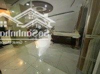 Cho Thuê Nhà Đường Nguyễn Trọng Tuyển, P8. Dt: 7X20M. 1 Trệt 3 Lầu. Nhà Đẹp. Giá 36 Triệu/Tháng.