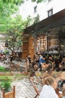 Cho Thuê Khu Văn Phòng Vip Huỳnh Thúc Kháng Diện Tích 90M2 Mặt Tiền 8M Vỉa Hè Rộng Cạnh Toà Vp
