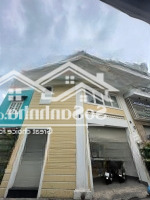 Chính Chủ Cho Thuê Nhà Mặt Tiền Nguyên Căn 99 Hoa Đào, Phú Nhuận, 4 Tầng Liên Hệ: 0906 910 626 Mrs Phương