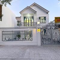 Bán biệt thự thiết kế đẹp mắt chiều ngang 10m giá dưới 10 tỷ