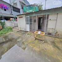 Bán nhà phố Thủ Đức liền kề Đặng Văn Bi , TP Thủ Đức_ Nhà C-4 tiện xây mới, không quy hoạch