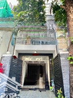 Cho Thuê Nhà 1 Trệt 2 Lầu 3 Phòng Ngủ4X20M Hẻm Xe Hơi Đường Nguyễn Thị Thập