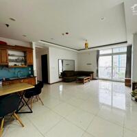 Cho thuê 3 ngủ gần full đồ tòa usilk 102, 116m, giá 11 triệu vào luôn