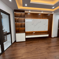 Bán nhà ngõ 143 Nguyễn Chính, mới, ngõ thông kinh doanh, ô tô đỗ cửa, thang máy, 38m2, 5 tầng, 11 tỷ.
