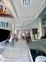 Mới Đẹp Và Hiện Đại, Mặt Tiền Nguyễn Sơn, Tân Phú, 5 Tầng, 8 Tỷ Nhỉnh