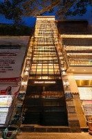 Gấp! Cho Thuê Nhà Căn Góc 2Mặt Tiềnđường Cách Mạng Tháng Tám, Quận 3. Nhà 3 Lầu