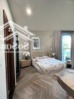 Bán Gấp Căn Hộ 172M2, 3 Phòng Ngủ, Nhà Full Đồ, View Thoáng, Chung Cư Mandarin Garden. Giá 85 Triệu/M2