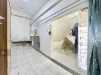 Cho Thuê Căn Hộ 1 Phòng Ngủtách Bếp Rộng 40M2, Thang Máy - Hầm Xe, 4 Người 4 Xe, Gần Bigc Tô Hiến Thành