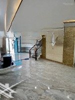 Cho Thuê Nhà Đem Hẻm Xe Tải Kinh Doanh Ngang 5M Khu Văn Phòng Thông Ra Ubnd Phường 9 Gv