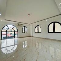 Bán toà nhà VP Nguyễn Chí Thanh - 85m x 7 tầng thang máy, ôtô đỗ cửa, MT 8m