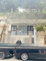 Nhà Vườn Liền Kề Khu Đô Thị Trung Hoà - Nhân Chính 140M2, 7 Tầng Thang Máy, Giá Bán 60 Tỷ.