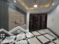 Bán Nhà Riêng Tại Phố Tân Mai,Hoàng Mai,33M*5Tầng Nhỉnh 5Tỷ,Ngõ Nông,Sát Phố,10M Ra Oto Tránh