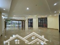 Cho Thuê Tòa Nhà Văn Phòng Tại Trung Liệt - Đống Đa - 267M2 Kinh Doanh Mọi Mặt Hàng