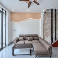 NHÀ 3 TẦNG MỚI XÂY 100%. TRỤC CHÍNH HẺM NHỰA 5M. CÁCH CHỢ AN HOÀ 50M. XUNG QUANH ĐẦY ĐỦ TIỆN ÍCH.   - Địa chỉ : Hẻm 111 đường CMT8. Thông qua đường Trần Việt Châu, An Hoà, Ninh Kiều, Tp Cần Thơ