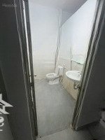 Cho Thuê Nhà Nguyên Căn Mặt Tiền Cù Lao, Phường 2, Quận Phú Nhuận - 4X15M - 3 Tầng - 30 Triệu/Tháng