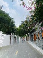 Nhà 5 Tầng,Diện Tích5.5X12, Đường Xe Tải Cạnh Đh Văn Hóa Giá Bán 17,2 Tỷ Tl