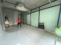 Tòa Nhàmặt Tiềnlê Trung Nghĩa, Khu K300. Dt: 7,5X20M. 1 Hầm 5 Lầu. Pccc, Sàn Suốt. Giá 75 Triệu/Tháng.