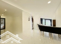 Cho Thuê Căn Hộ Diamond Brilliant Celadon Citydiện Tích96M2, Giá 18 Triệu