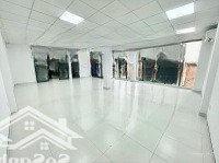 Tòa Nhàmặt Tiềnđường C1, Ngay Etown. Dt: 7X20M. 1 Hầm 5 Tầng Nổi. Sàn Suốt. Thang Máy. Giá 65 Triệu/Tháng.