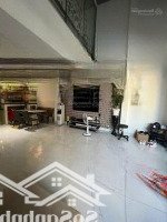 Nhà Nguyên Cănmặt Tiềnnguyễn Minh Hoàng, K300. Dt: 8X20M. 1 Trệt 3 Lầu St. Gara Ô Tô. Giá 40 Triệu/Tháng.