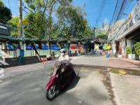 Chủ Ngộp! Hạ 8.5 Tỷ Còn 7.9 Tỷ! Nhà 1 Trệt 2 Lầudiện Tích5X24M ! Ngay Chợ Việt Lập Kinh Doanh Tốt!