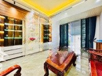 Bán Nhà Mặt Tiền Cô Giang Ngay Chung Cư Grand Manhattan Quận 1, Dt: 4X18M, 4 Lầu, Giá Bán 29 Tỷ