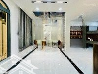 Bán Nhà Giá Tốt Nhất Khu Vực, Trung Tâm Tô Hiến Thành Q10.