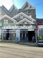 Nhà Trệt Lầu Mặt Tiền Kinh Doanh. Gồm 3 Pn- 3 Vệ Sinh Diện Tích: 64.5M2. Đường Nhựa 8M. Giá: 3.65 Tỷ Tl