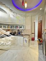 Nhà Trệt Lầu Mặt Tiền Kinh Doanh. Gồm 3 Pn- 3 Vệ Sinh Diện Tích: 64.5M2. Đường Nhựa 8M. Giá: 3.65 Tỷ Tl