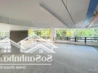 Căn Hộ Xe Hơi Lên Tận Nhà - Duy Nhất Tại Vn - 2 Phòng Ngủ164M2 - Đơn Giá Chỉ 55 Triệu/M2 Cho Căn Hộ Độc Bản