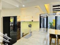 Bán Nhàmặt Tiềnd.7M5 Sát Biển Mỹ Khê- Vị Trí Vip Nhiều Khách Du Lịch- 145M2- Tầng- 7Pn- D.thu 500 Triệu/Năm