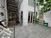 Bán Biệt Thự Hiện Đại 7.5X27M Trệt 2 Lầu, Khu Kiều Đàm Quận 7