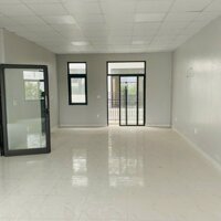 Cho thuê sàn tầng 2 80m2 giá tốt tại Vinhomes Marina