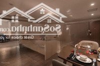 Chính Chủ Gửi Bán Gấp Căn Góc 2 Phòng Ngủ- 79M2 Tầng Cao Full Nội Thất. Hiện Đang Cho Thuê 23 Triệu/Tháng