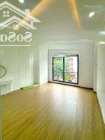 Bán Gấp Nhà Cầu Giấy Ôtô Đỗ Cửa - Nhà Mới Đẹp - Thang Máy - Nội Thất Xịn - Full Tiện Ích - Ở Sướng