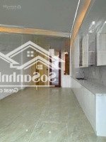 Bán Gấp Nhà Cầu Giấy Ôtô Đỗ Cửa - Nhà Mới Đẹp - Thang Máy - Nội Thất Xịn - Full Tiện Ích - Ở Sướng