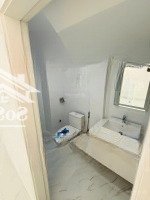 Nhà Phố Cho Chuyên Gia Tại Tp Bến Cát, 1 Trệt, 1 Lầu, Shr, Ngay Kdc Đông Đúc, Đầy Đủ Tiện Ích